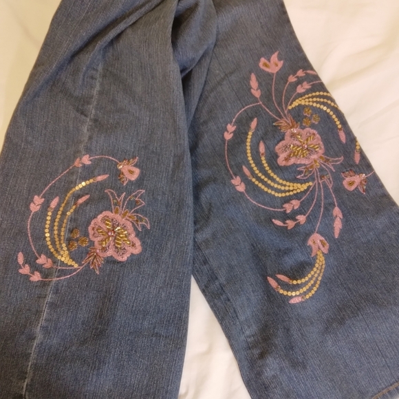 Embroidered Jeans Size 24 By Two Girls Dancing sequins beads floral CUTE! - Picture 7 of 9